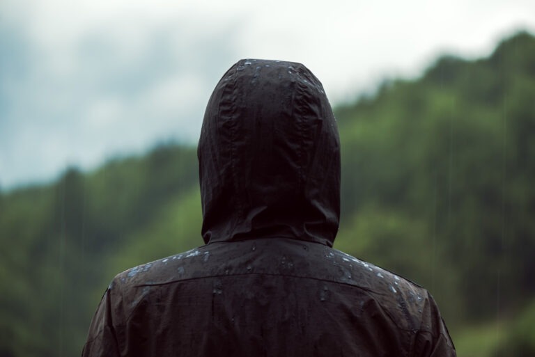 Softshell vs Waterproof Jacket: Which Is Right for Your Workwear?  