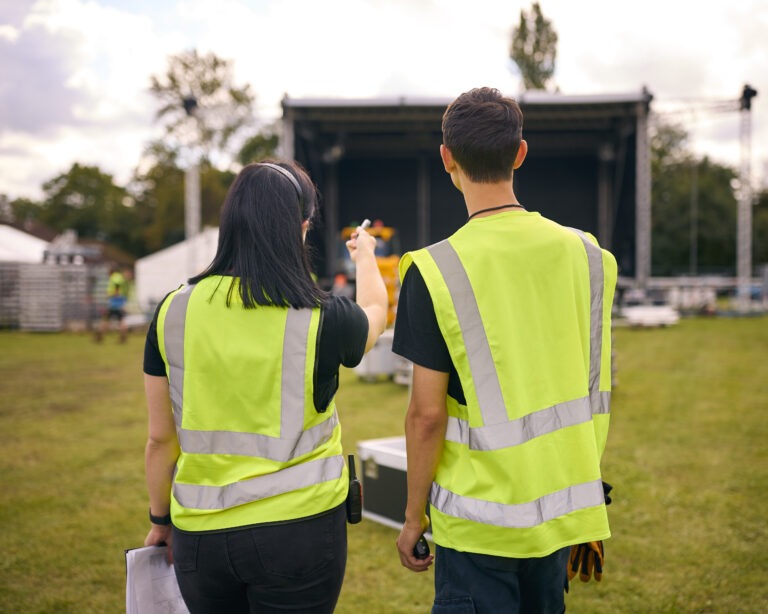 Hi-Vis Summer Workwear: Staying Visible and Cool